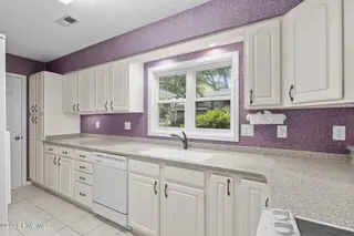 604 Camellia Lane, Sunset Beach, NC 28468 – photo 21: 21-web-or-mls-604 Camellia Ln 20