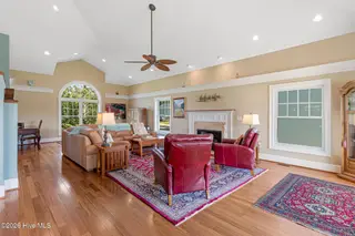 255 Gatsey Lane, Beaufort, NC 28516 — 3-bedroom home in Stanton Landing, Beaufort, NC, photo 5 of 53: Living room