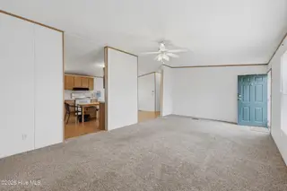 124 Zack Circle, Elizabeth City, NC 27909 – photo 5: Living Room