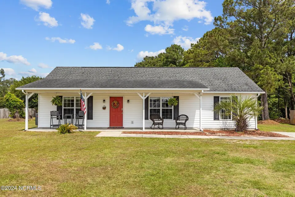 177 Avis Drive, Newport, NC 28570 – photo 1 of 49: 177 Avis Drive