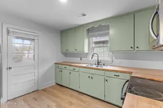 612 S 6th Street, Wilmington, NC 28401 – photo 16: 23-web-or-mls-BTS03733