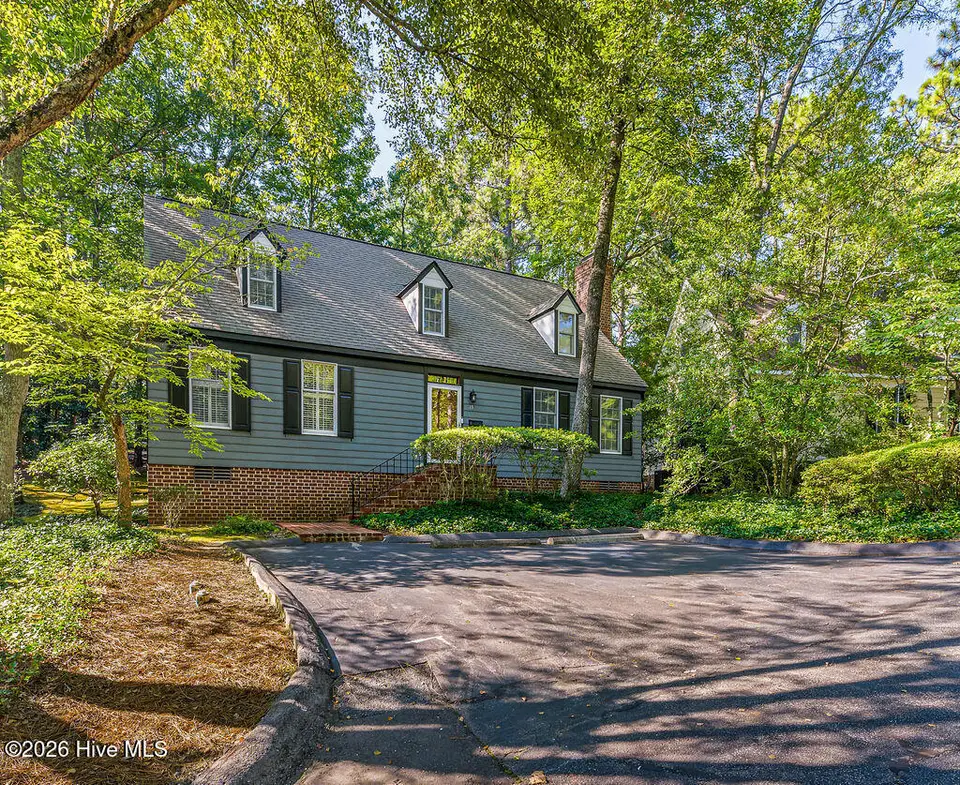 13 Village In The Woods Circle, Southern Pines, NC 28387 – photo 1 of 26: front3