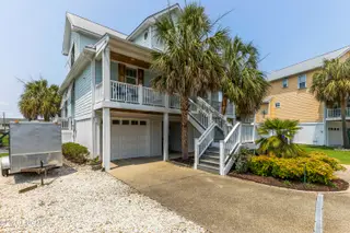 209 Georgia Avenue, Carolina Beach, NC 28428 – photo 4: IMG_6966