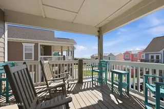 Atlantic Beach – photo 5: Oceanside porch