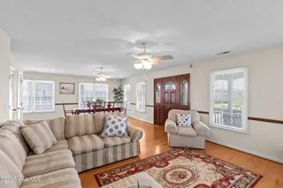 247 W Second Street, Ocean Isle Beach, NC 28469 – photo 16: 18-web-or-mls-DSC02171