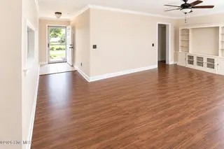 1010 Haymarket Lane, Wilmington, NC 28412 — 3-bedroom home in Echo East, Wilmington, NC, photo 7 of 61