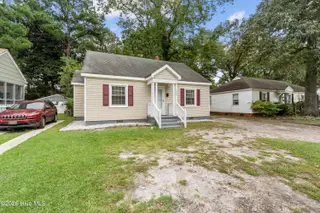 110 Pritchard Street, Elizabeth City, NC 27909 — 3-bedroom home, Elizabeth City, NC, photo 3 of 32: 2-print-2_Pritchard St