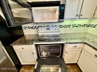 2928 Mulberry Lane A, Greenville, NC 27858 – photo 19: Interior of Appliances