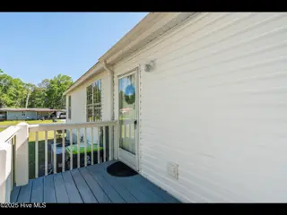 6883 Eastbrook Avenue SW, Ocean Isle Beach, NC 28469 — 2-bedroom manufactured home in Pine Acres, Ocean Isle Beach, NC, photo 12 of 25: mls-DSC00994