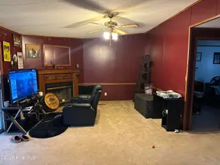 6265 Sam Potts Highway, Hallsboro, NC 28442 – photo 9: Family_room