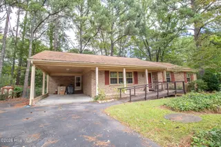109 Bayridge Court, Rocky Mount, NC 27803 — 3-bedroom home, Rocky Mount, NC, photo 2 of 22: IMG_7277