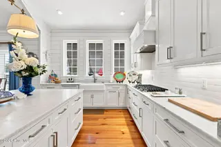 109 Broad Street, Beaufort, NC 28516 – photo 15: Alternate kitchen view