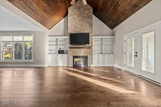 102 Gilbert Court, Pinehurst, NC 28374 — 4-bedroom home in Forest Creek, Pinehurst, NC, photo 15 of 70: 26-DSC05222