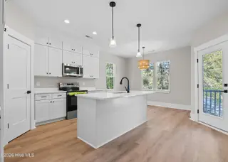 4926 Oleander Drive Unit B, Wilmington, NC 28403 – photo 2: 4926 Oleander Dr Unit B MLS-19
