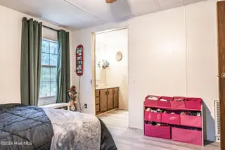 2820 Roseland Road, Aberdeen, NC 28315 – photo 15: Bedroom