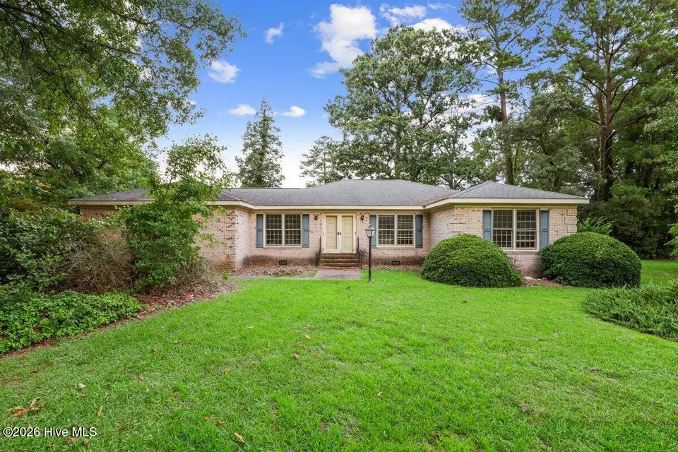 406 Daniel Drive, Goldsboro, NC 27534 – photo 1 of 23: 406 Daniel Dr-1