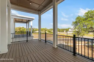 805 Mulberry Street Unit 211, Beaufort, NC 28516 – photo 5: Covered Porch