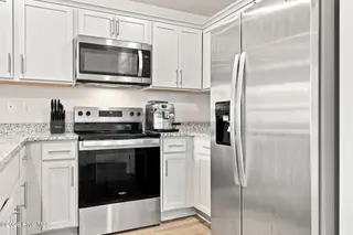 3204 Tatlock Way 8a, Greenville, NC 27834 – photo 8: 8-web-or-mls-IMG_0014