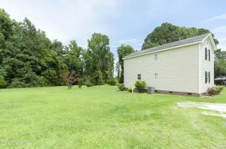 2271 Old Route 22, Kenly, NC 27542 – photo 2: 003_Side Yard
