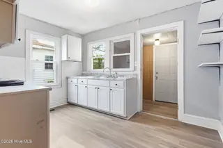 409 Perry Street, Elizabeth City, NC 27909 – photo 18: 18-web-or-mls-perryli-17