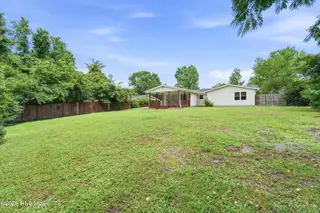 130 Tanglewood Drive, Jacksonville, NC 28540 – photo 6
