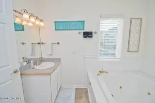 2909 Pointe West Drive 3b1, Emerald Isle, NC 28594 – photo 20: Primary Bathroom, V3