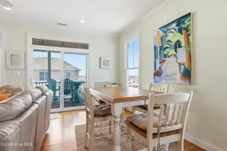105 Winston Avenue Unit B, Atlantic Beach, NC 28512 – photo 21: Breakfast nook