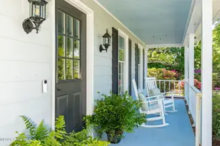 121 Gull Harbor Drive, Newport, NC 28570 – photo 4: Front Porch