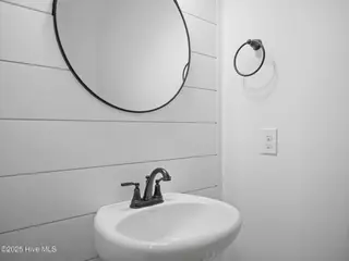 293 E Ivybridge Drive, Hubert, NC 28539 – photo 20: Powder Room