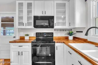 129 Glendale Drive, Wilmington, NC 28401 — 2-bedroom home in Wrightsboro, Wilmington, NC, photo 16 of 56