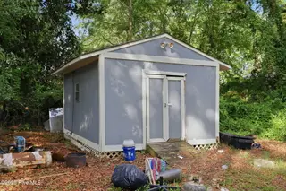 6764 Glenwood Drive, Grifton, NC 28530 – photo 15: 15-web-or-mls-IMG_0007_edit