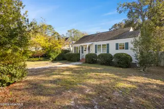 2304 Princess Place Drive, Wilmington, NC 28405 – photo 2: 2304 Princess Place Drive