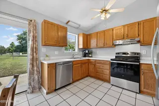 2310 Ivy Road, Greenville, NC 27858 – photo 16: 017_DSC_4306