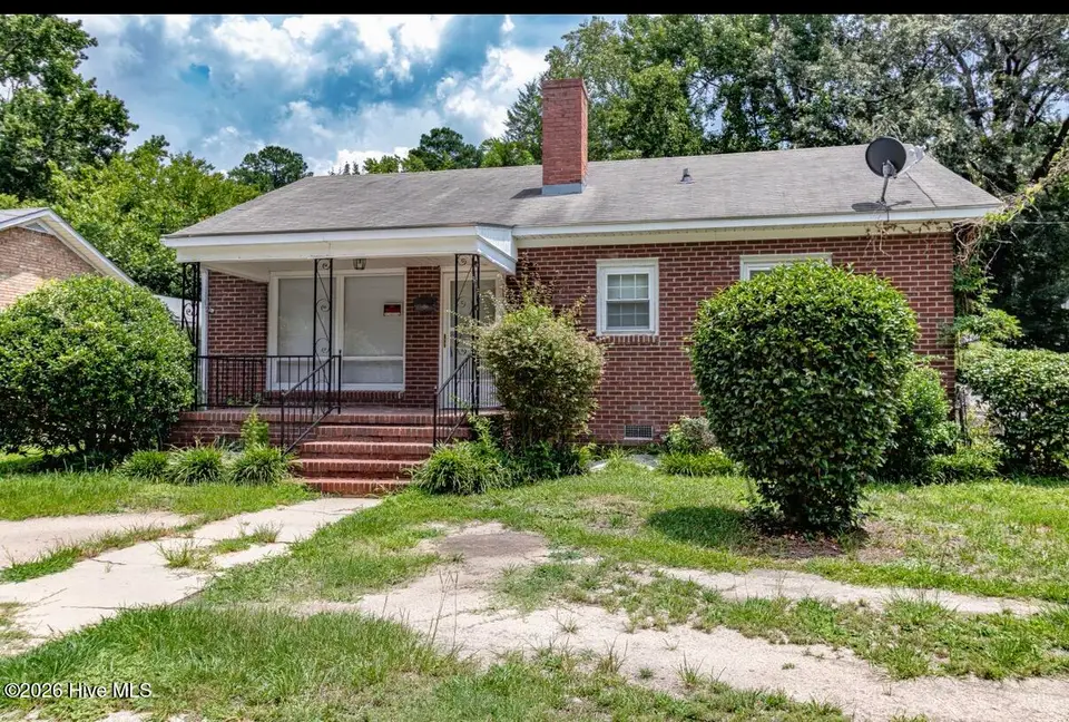 1209 Sycamore Road, Kinston, NC 28501 – photo 1 of 19: IMG_0900