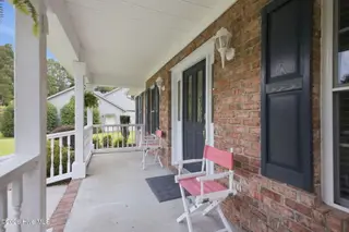 107 Silver Lake Court, Swansboro, NC 28584 – photo 5: 43-web-or-mls-590A5423