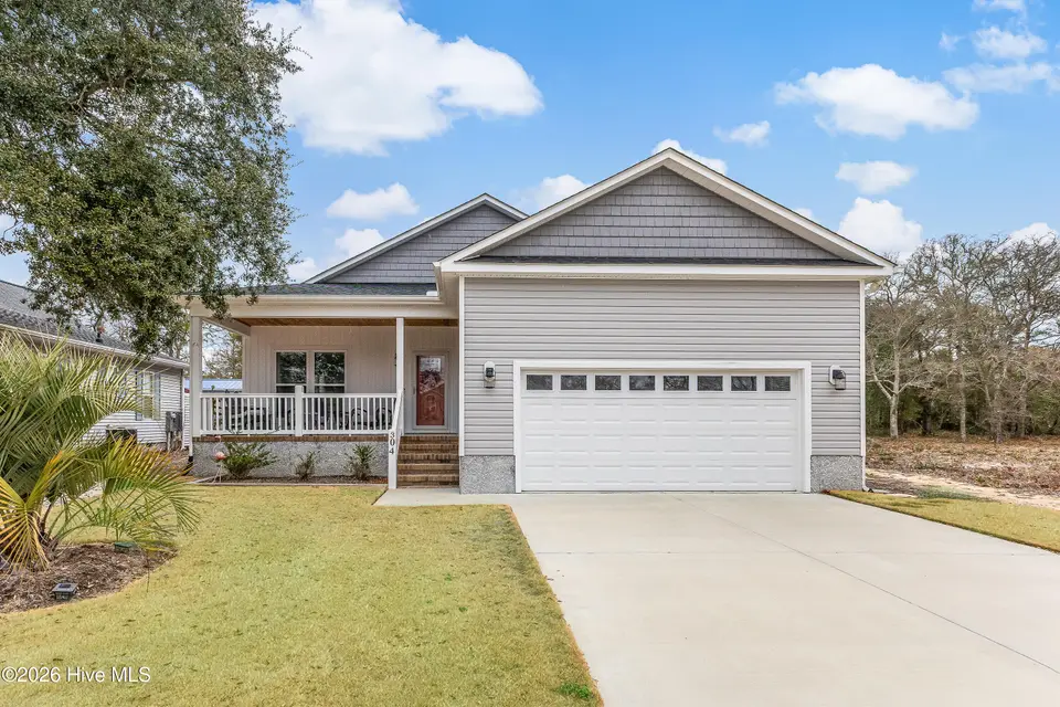304 E Oak Island Drive, Oak Island, NC 28465 – photo 1 of 43: 304 E Oak Island coastalcarolinaphotogra