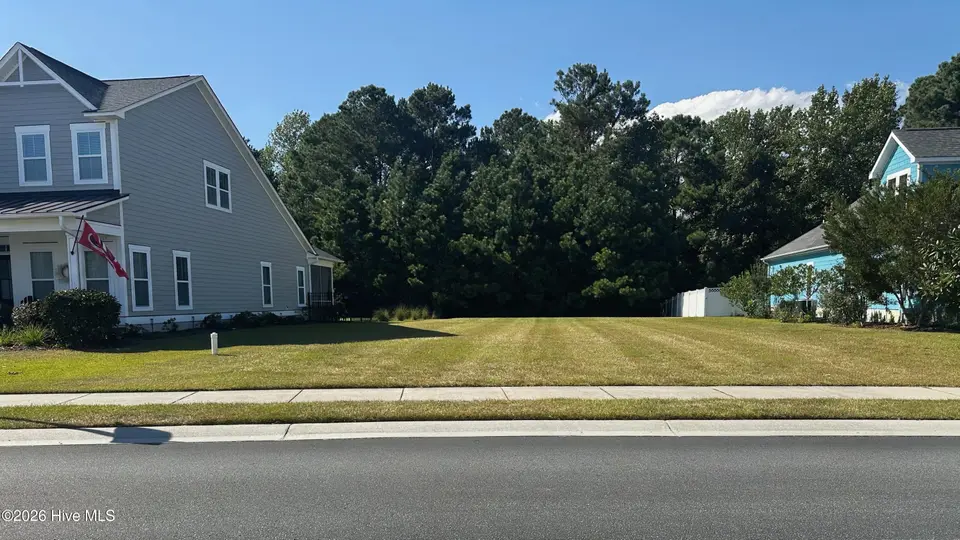 328 532 Summerhouse Drive, Holly Ridge, NC 28445 — lot in Summerhouse On Everett Bay, Holly Ridge, NC, photo 1 of 7: Lot from street view