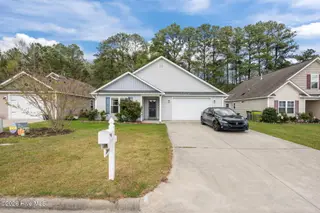 323 Woolard Trail, New Bern, NC 28560 — 3-bedroom home in West Crossroads, New Bern, NC, photo 1 of 41: 2-web-or-mls-DSC_7830