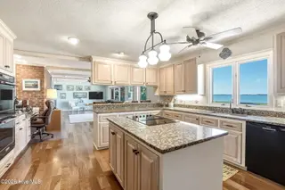 105 Magnolia Court, Pine Knoll Shores, NC 28512 – photo 13: 21