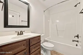 2008 Leighton Drive A, Greenville, NC 27834 – photo 19: 49-web-or-mls-IMG_0101