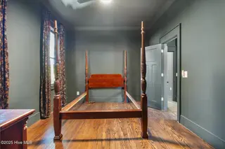 223 S 5th Avenue, Wilmington, NC 28401 — 6-bedroom home in Historic District, Wilmington, NC, photo 24 of 48: Unit A Master Bedroom