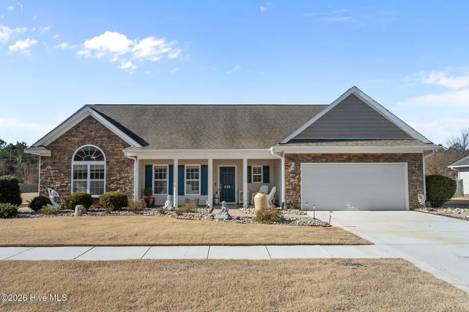 249 Silver Hills Drive, Jacksonville, NC 28546 – photo 1 of 55: 1-web-or-mls-01