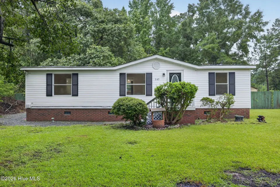 145 Bellhammon Forest Drive, Rocky Point, NC 28457 – photo 1 of 43