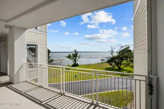 150 Lands End Road A33, Morehead City, NC 28557 – photo 3: 23-web-or-mls-_S3A8609