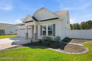 609 Edgeside Drive SE, Bolivia, NC 28422 – photo 2