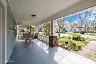 1306 National Avenue, New Bern, NC 28560 – photo 7: front porch
