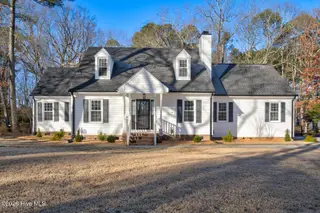 811 South Creek Drive, Nashville, NC 27856 – photo 11: 002-811SouthCreekDrive-Nashville-NC-2785