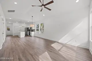 514 Church Street, Wilmington, NC 28401 – photo 17: 40-web-or-mls-IMG_6520