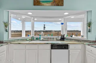 758 Ocean Boulevard W, Holden Beach, NC 28462 – photo 19: 20-web-or-mls-BTS09550