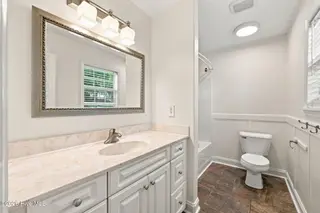 114 Sparta Way, New Bern, NC 28562 – photo 21: Master Bathroom
